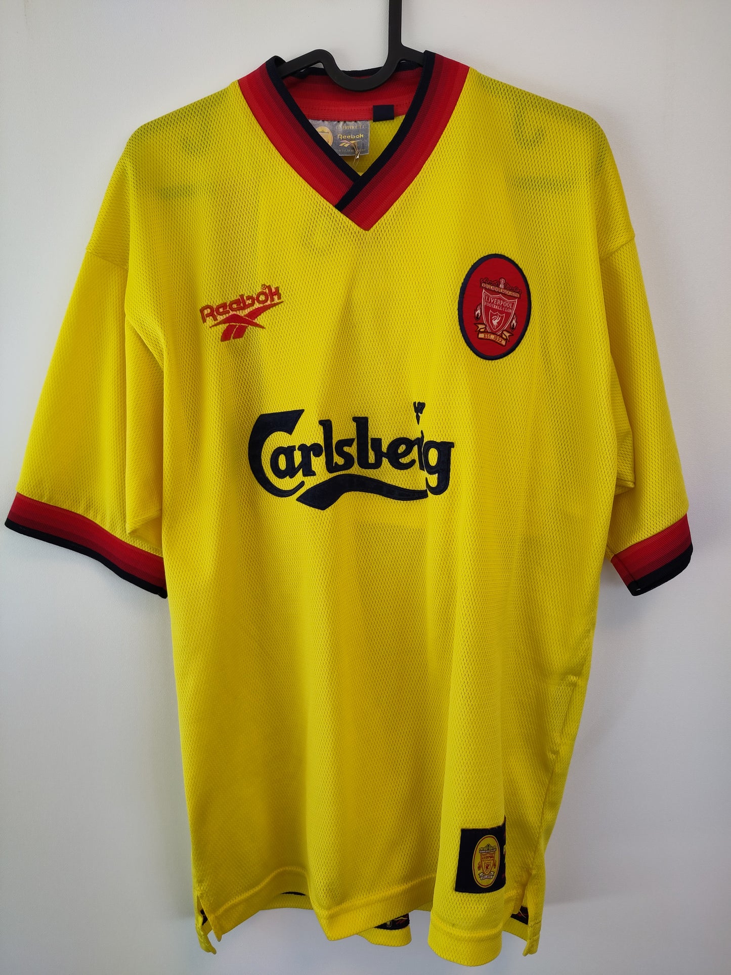 Liverpool drakt 1997-99 borte/tredje med shorts