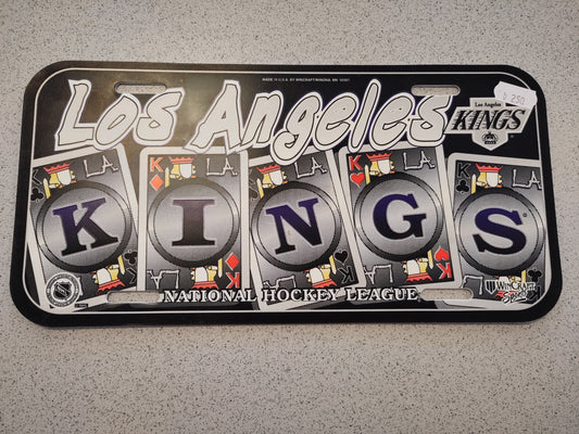 Los Angeles Kings sign